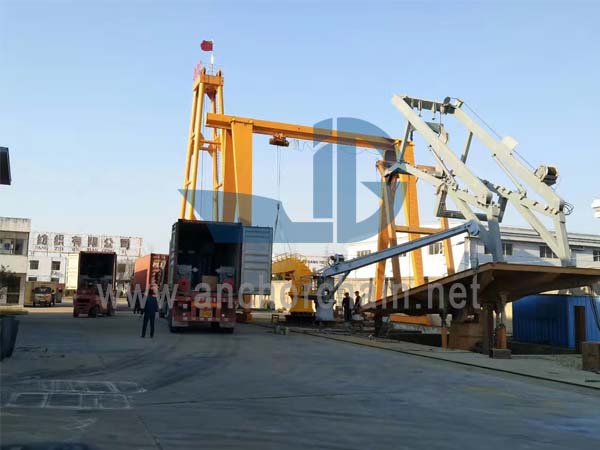 Dispositivo de lançamento de barco salva-vidas de queda livre